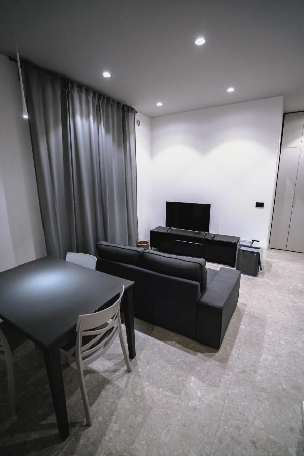 De Luca 6 Apartments Salerno Kültér fotó
