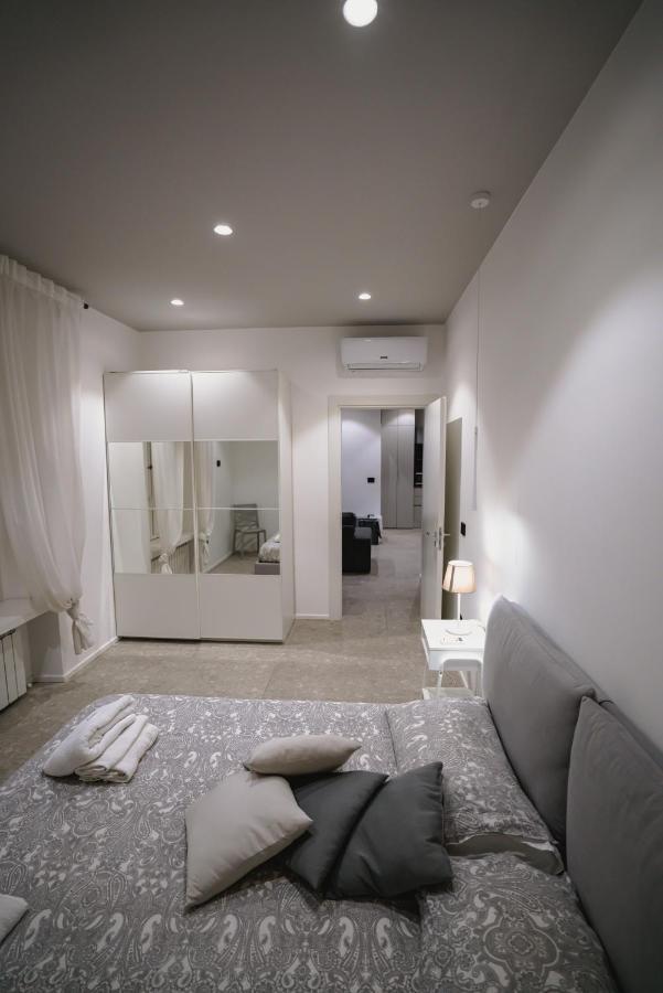 De Luca 6 Apartments Salerno Kültér fotó