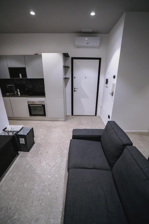 De Luca 6 Apartments Salerno Kültér fotó